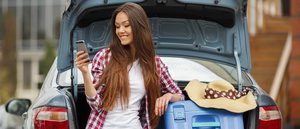 Cómo vestirse para un viaje largo en coche