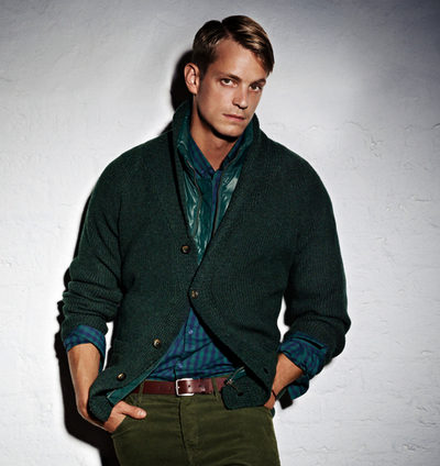 El actor Joel Kinnaman protagoniza la campaña otoño 2012 de H&M