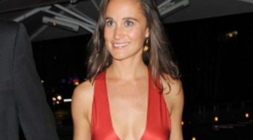 Pippa Middleton, noche de rojo satén en la gala Boodles Boxing