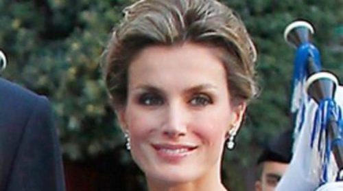 La Princesa Letizia y la Reina Sofía dan una lección de estilo en los Premios Príncipe de Asturias 2011