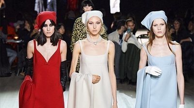 Del negro a la explosión de color: así ha sido el desfile o/i 2020-2021 de Marc Jacobs en Nueva York