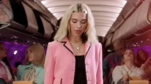 Dua Lipa recupera el mítico traje de Chanel rosa de Marge Simpson para el videoclip de 'Break My Heart'