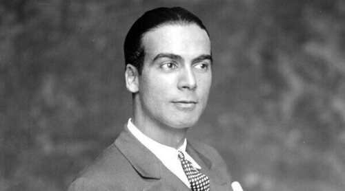 Cristóbal Balenciaga, protagonista de la primera producción española de Disney +