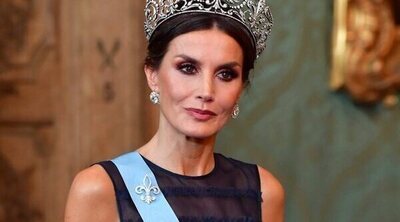 La Reina Letizia escoge para la cena de gala en Suecia un vestido de H&M que ya llevó la Princesa Victoria