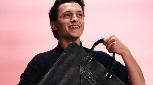 Tom Holland y Hunter Schafer protagonizan la campaña primavera/verano 2022 de Prada