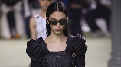 La colección futurista de Balmain que cobra un nuevo significado con la situación bélica actual