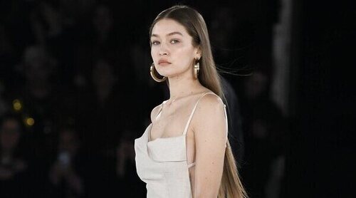 El famoso vestido de Jacquemus que lució Gigi Hadid puede ser tuyo por menos de 100 euros