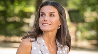 "Letizia es un icono de moda y elegancia". Hablamos con Ester Cerdán, de Laura Bernal, firma que vistió a la Reina