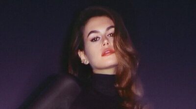 Kaia Gerber, más Cindy Crawford que nunca, protagoniza la campaña primavera/verano 2023 de Alaïa