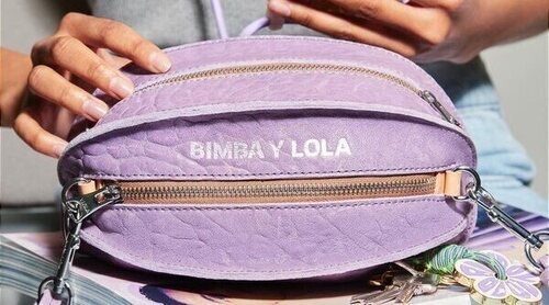 El nuevo bolso pelota de Bimba y Lola le va a encantar a Rosalía (y a ti también)