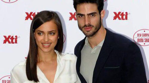 Irina Shayk y Juan Betancourt presentan los modelos primavera/verano 2013 de Xti