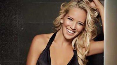 Luisana Lopilato presenta la colección de baño 2013 de Último