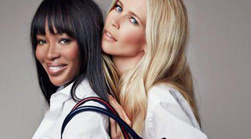 Claudia Schiffer y Naomi Campbell presentan un nuevo bolso benéfico diseñado por Tommy Hilfiger