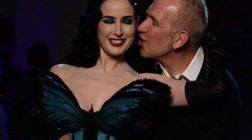 Jean Paul Gaultier llena de mariposas su pasarela de la Semana de Alta Costura de París