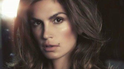 Cindy Crawford posa en traje de baño para la nueva campaña de relojes Omega