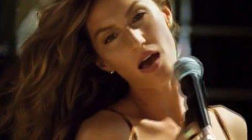 Gisele Bündchen versiona 'Heart of Glass' de Blondie junto a Bob Sinclar para H&M