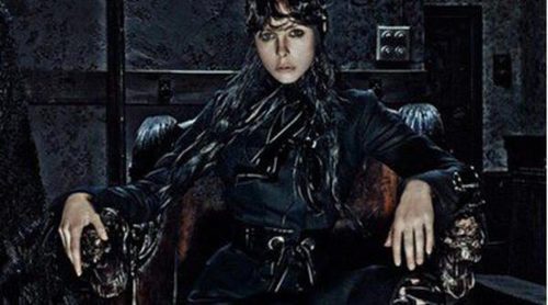 Edie Campbell repite campaña con Alexander McQueen subida a lomos de un caballo