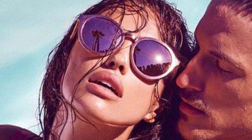 Irina Shayk presume de cuerpo y mirada en la nueva campaña de Linda Farrow Eyewear