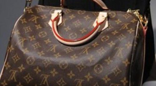 Louis Vuitton demanda a Warner Brothers por mostrar uno de sus bolsos falsificados