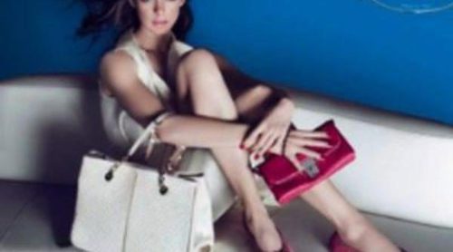 Anne Hathaway se calza unos Tod's