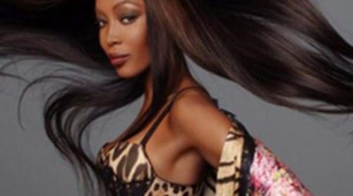 Naomi Campbell protagoniza la campaña más sexy de Roberto Cavalli