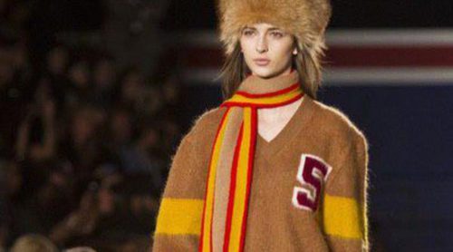 Tommy Hilfiger sube a la pasarela neoyorquina una colección al estilo Super Bowl