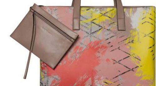 Calvin Klein presenta su nueva línea de bolsos muy coloridos para primavera/verano 2016