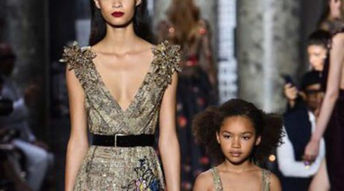 Revolución mini: Elie Saab sorprende en la semana de la Alta Costura con la moda infantil