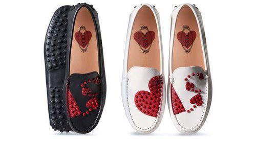 Tod's decora su clásico mocasín 'Gommino' con corazones para San Valentín 2017