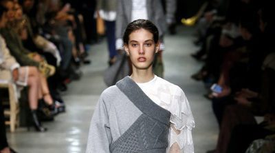 Burberry regresa con su corte sobrio y clásico a la London Fashion Week