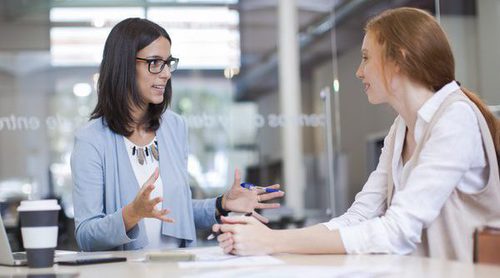 Cómo vestirse para ir a una reunión de trabajo