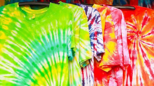 Tie Dye, el estampado psicodélico que todo el mundo lleva