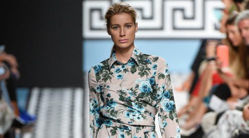 Las flores inundan la Madrid Fashion Week con la primavera/verano 2018 de Jorge Vázquez