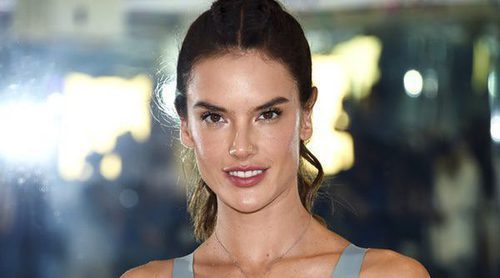 Alessandra Ambrosio promociona la colección deportiva de Victoria's Secret 'Entrena como un ángel'