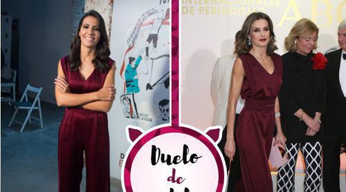 Ana Pastor se inspira en el look de la Reina Letizia. ¿Con qué outfit te quedas?