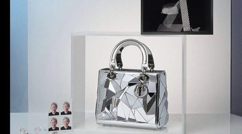 La reinvención de los bolsos Lady Dior llega con estilos artísticos