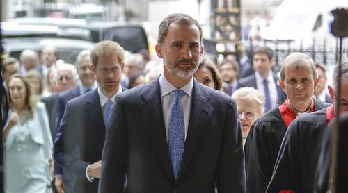 El Rey Felipe VI, el mejor vestido de este año 2017 según los españoles