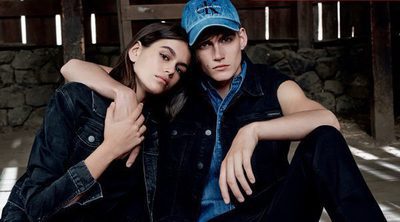 Calvin Klein lanza el último capítulo de su campaña 'Our Family. #MyCalvins' con Kaia Gerber y Presley Gerber