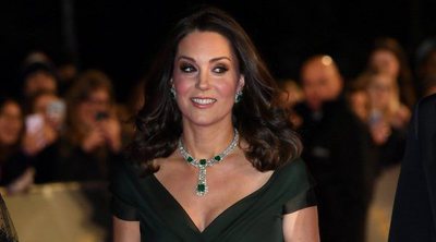 Kate Middleton da una lección de estilo aún saliéndose del protocolo en los BAFTA 2018