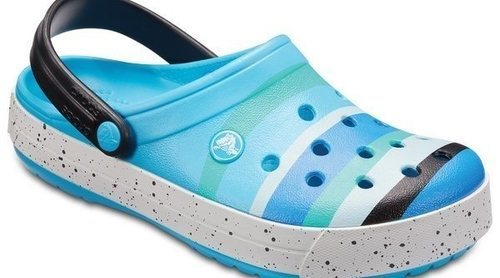 Crocs lanza una colección de zuecos con suelas muy divertidas