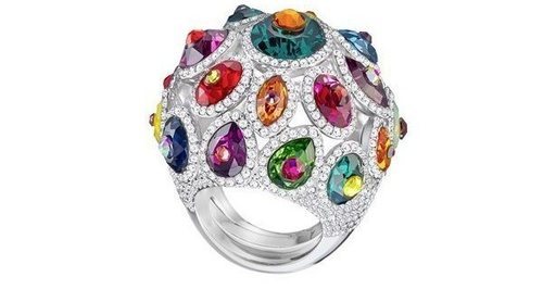 Swarovski se llena de color en su colección verano 2018