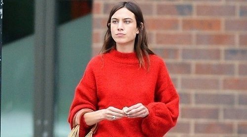 El look de entretiempo de Alexa Chung convertido en low cost. ¡Atrévete a copiarlo!