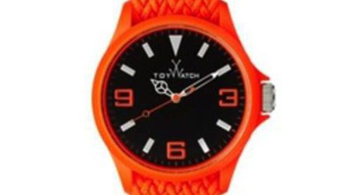 ToyWatch homenajea a la St. Tropez de Brigitte Bardot en sus nuevos relojes