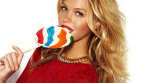 Erin Heatherton se convierte en el nuevo rostro de Suiteblanco