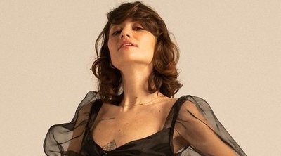 Gala González celebra que uno de sus diseños haya inspirado un vestido de Zara