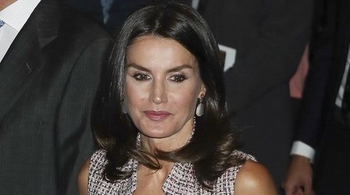 La Reina Letizia y Katie Holmes, entre las mejor vestidas de la semana