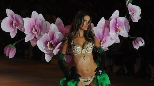 Shanina Shaik confirma que no habrá Victoria's Secret Fashion Show 2019