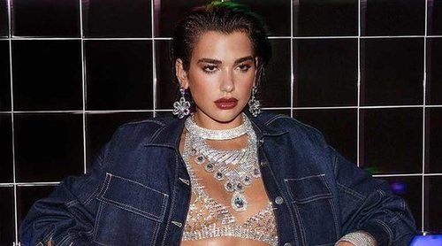 Dua Lipa x Pepe Jeans, el debut de la cantante como diseñadora y el retorno del estilo british a las calles