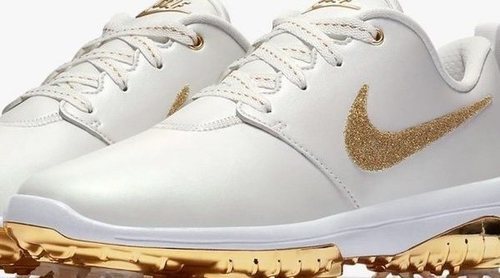 Zapatillas de golf cubiertas de Swarovski: lo último y más fashion de Nike