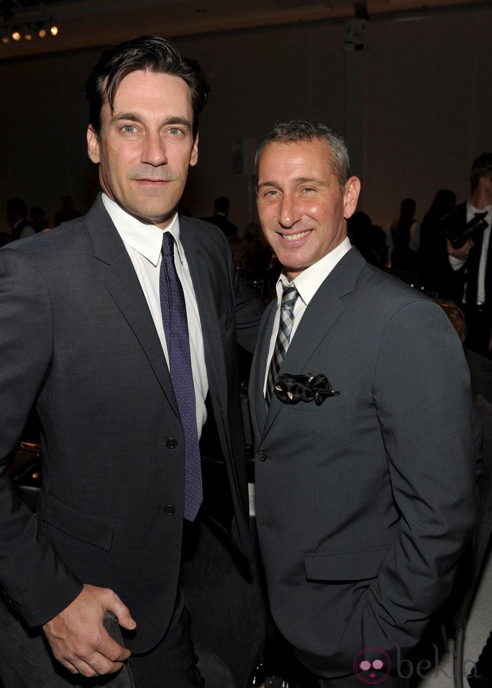 Jon Hamm y Adam Shankman en la fiesta 'Women in Hollywood' de ELLE